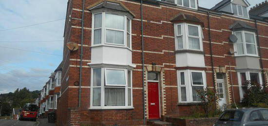 6 bedroom terraced house