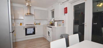 4 bedroom terraced house to rent