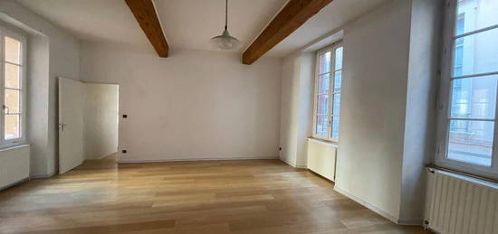 Appartement  à louer, 3 pièces, 2 chambres, 78 m²