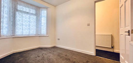 3 bed terraced house to rent