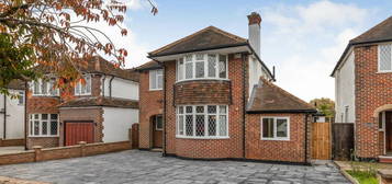 4 bedroom detached house