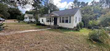 428 Pineneedle Rd, Columbia, SC 29203