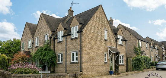 3 bedroom end of terrace house