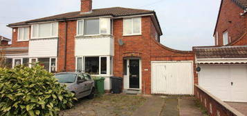 3 bedroom semi-detached house for sale