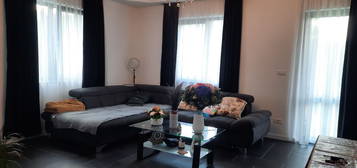 Inchiriez apartament cu doua camere la casa in Ipotesti