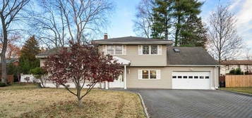 18 Carter St, Norwood, NJ 07648