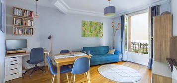 Charmant appartement 3 pièces de 55,37m2 - Traversant - Rue Boussingault, Paris - Parquet, moulures, cheminée -