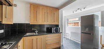 Cottage for sale in Parkfield Road, London NW10