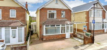 3 bed detached house for sale