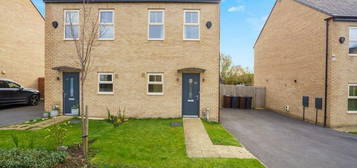 2 bedroom semi-detached house to rent