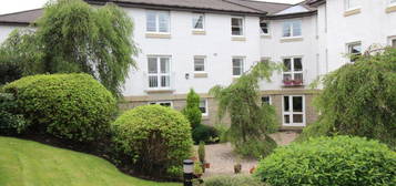 Flat to rent in Woodrow Court, Port Glasgow Road, Kilmacolm PA13