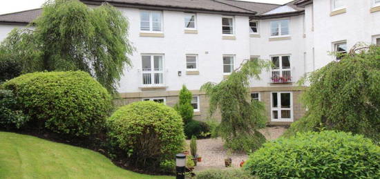 Flat to rent in Woodrow Court, Port Glasgow Road, Kilmacolm PA13