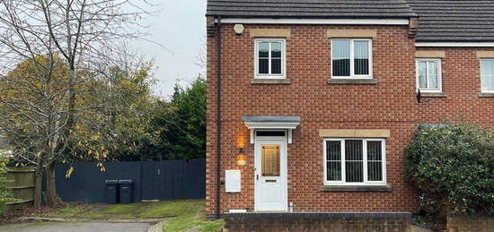 3 bed semi-detached house to rent