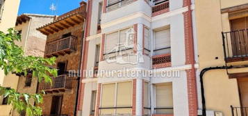 Piso en venta en calle Teruel, 27