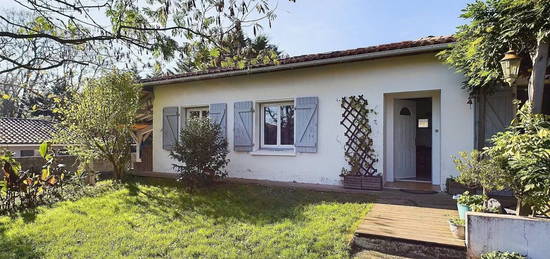 Maison de plain-pied  à vendre, 4 pièces, 2 chambres, 125 m²