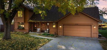 3328 Katie Ln, Arden Hills, MN 55112