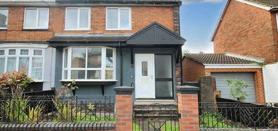 3 bedroom semi-detached house for sale