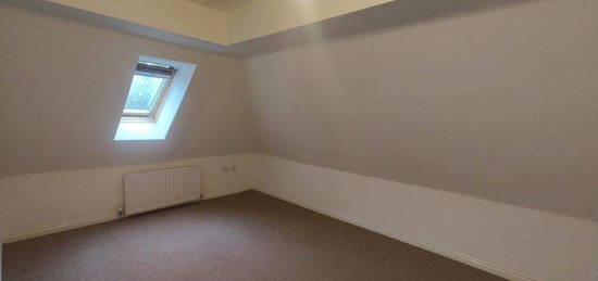 Flat to rent in Sterling Court, Bursledon, Southampton SO31