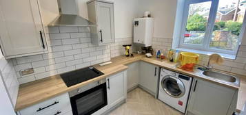 2 bed flat to rent