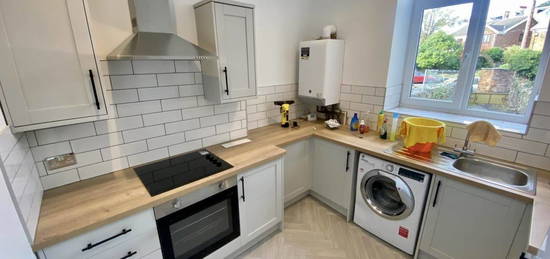 2 bed flat to rent