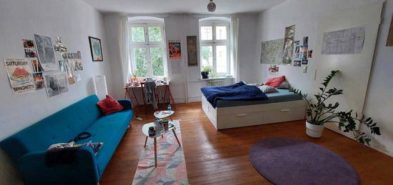 Big sunny room in Kreuzberg