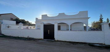 Chalet en carretera De Morón en Arahal