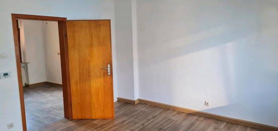 NEU RENOVIERTE + helle 2ZKB Wohnung in Oberlahnstein (City)