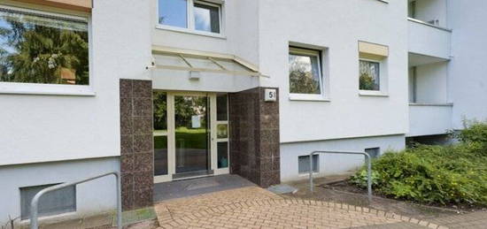 Geräumige 3,5-Zimmer-Wohnung mit Balkon in Neuwiedenthal