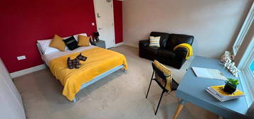 5 bed shared accommodation to rent