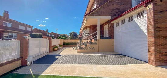 Casa adosada en venta en Camino del Plano 10, Cuarte de Huerva