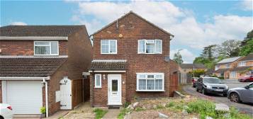 Detached house for sale in Hunting Gate, Hemel Hempstead, Hertfordshire HP2