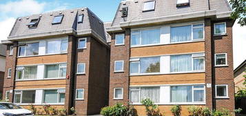 Flat to rent in Westmoreland Road, Bromley BR2