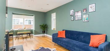 Flat to rent in Meeting House Lane, Brighton BN1