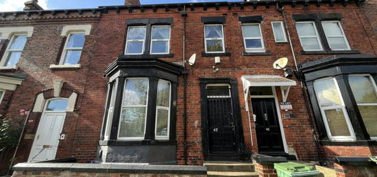 9 bedroom terraced house