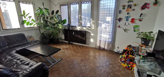 Appartement  à louer, 3 pièces, 2 chambres, 60 m²