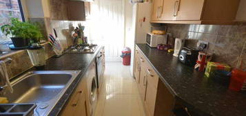 2 bedroom terraced house