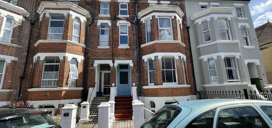 5 bed terraced house for sale