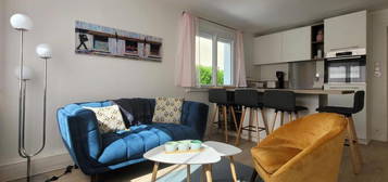 Appartement meublé  à vendre, 3 pièces, 2 chambres, 53 m²