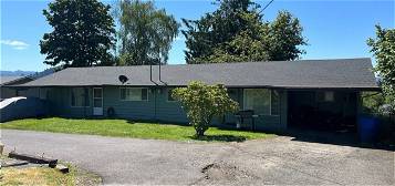 802 N 20th Ave, Kelso, WA 98626