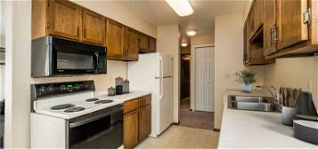 Broadway Apartments, 623 W Fir Ave APT 306, Fergus Falls, MN 56537