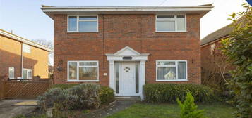 Detached house to rent in Bowes Avenue, Margate CT9