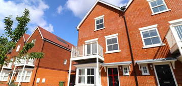 4 bedroom semi-detached house