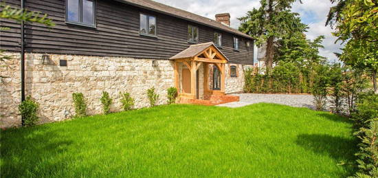 Barn conversion to rent in Wrecclesham Hill, Wrecclesham, Farnham GU10