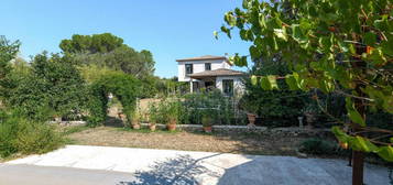 Maison méridionale avec piscine à Uzès