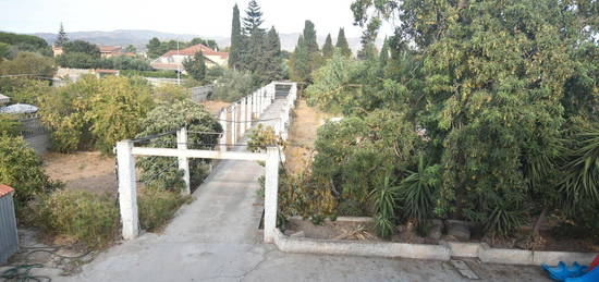 Villa indipendente con giardino e cortile