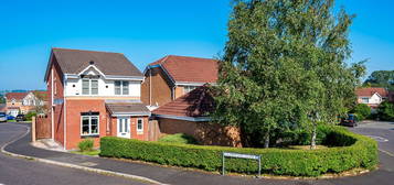 3 bed detached house for sale