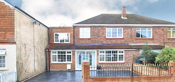 5 bedroom semi-detached house for sale