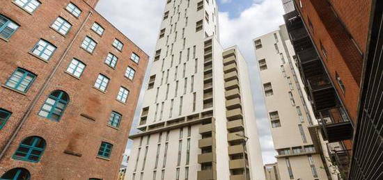 Flat to rent in Cambridge Street, Manchester M1