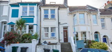 6 bedroom terraced house