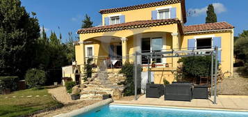 Vente villa 4 pièces 123 m²